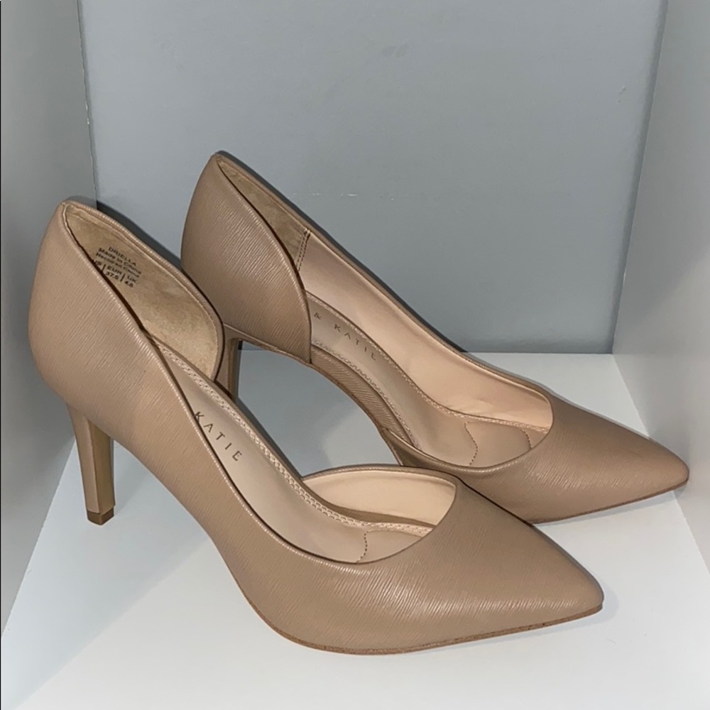 Nude heels